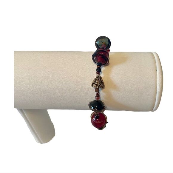 Handmade Glass Bead Bracelet.  - Picture 5 of 8